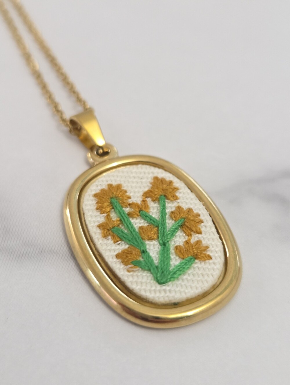 Handmade Embroidered Fabric Flower Gold Oval Pendant Necklace